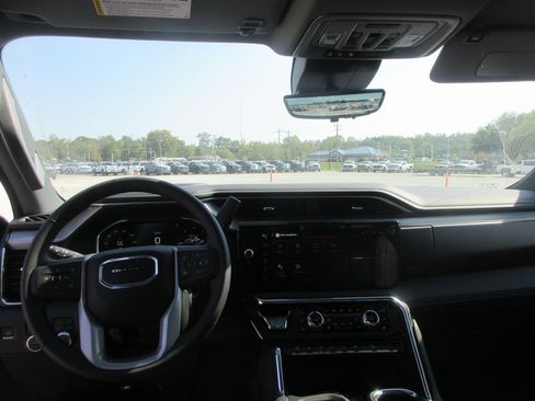 New 2026 GMC Sierra 3500 Denali w/ Denali Reserve Package image 17