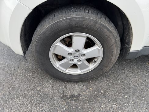 Used 2012 Ford Escape XLT AWD/4WD image 6