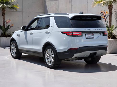 Used 2018 Land Rover Discovery HSE AWD/4WD image 5