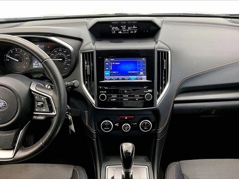 Used 2023 Subaru Crosstrek 2.0i Premium image 6