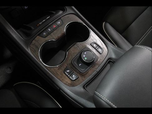 Used 2021 GMC Acadia Denali w/ LPO, Floor Liner Package FWD image 17