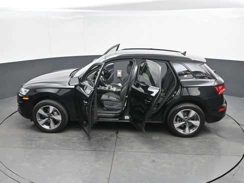 Used 2020 Audi Q5 2.0T Premium w/ Titanium Sport Package image 53