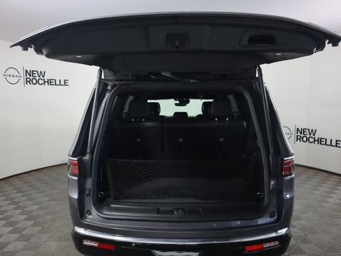 Used 2023 Jeep Wagoneer Series II w/ Premium Group I image 36