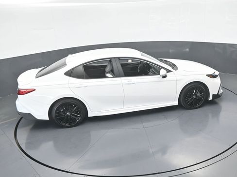 Used 2026 Toyota Camry SE w/ Convenience Package image 59