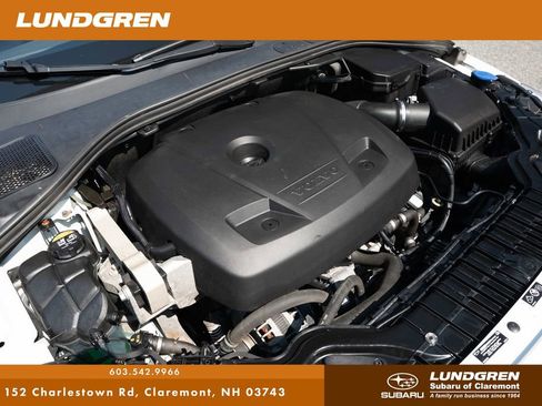Used 2017 Volvo V60 T5 Premier w/ Convenience Package image 40