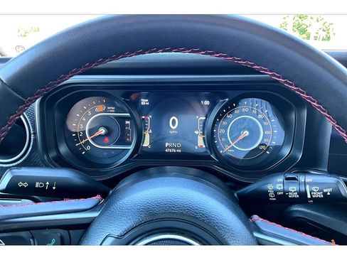 Certified 2025 Jeep Wrangler Unlimited Rubicon AWD/4WD image 23