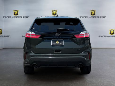 Used 2022 Ford Edge SE w/ Black Appearance Package image 4