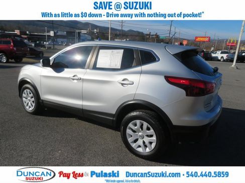 Used 2018 Nissan Rogue Sport S image 5