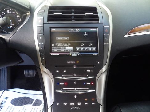 Used 2016 Lincoln MKZ w/ Equipment Group 300A Reserve image 33