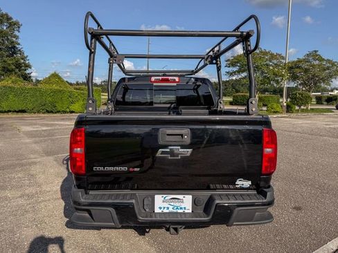 Used 2018 Chevrolet Colorado Z71 w/ Z71 Midnight Edition AWD/4WD image 5