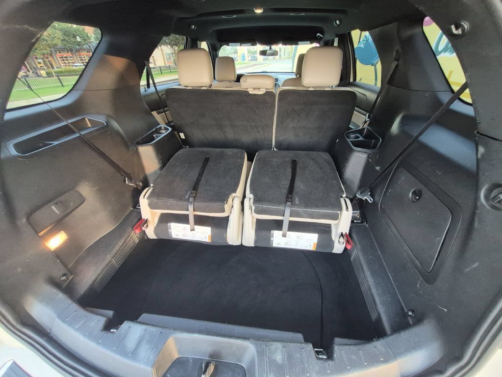 Used 2018 Ford Explorer XLT w/ Equipment Group 202A FWD image 31