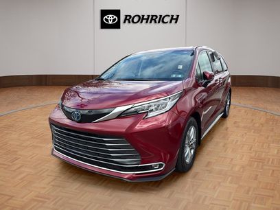 Used 2023 Toyota Sienna Limited