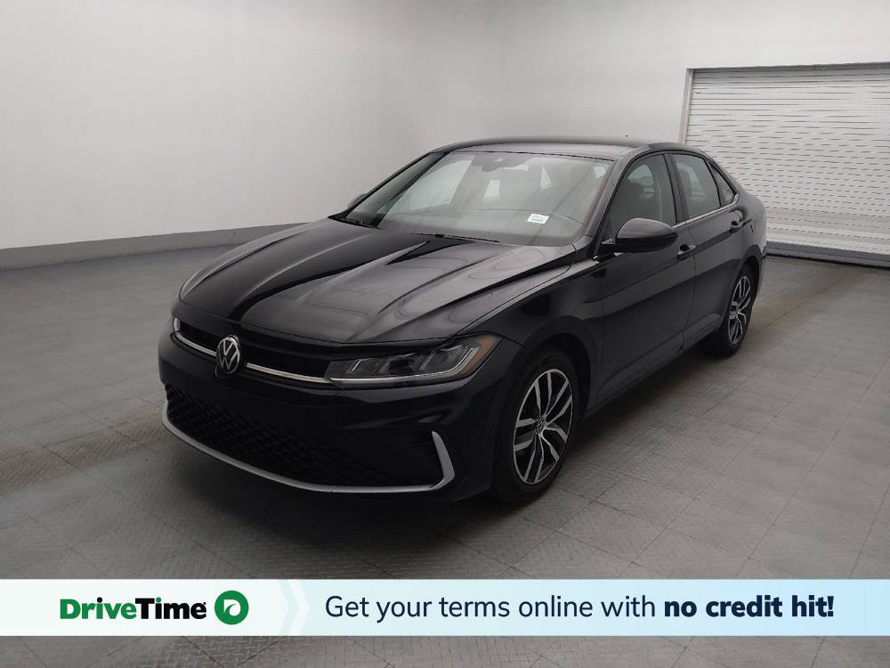 Used 2025 Volkswagen Jetta SE FWD image 1