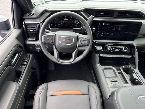 New 2026 GMC Sierra 2500 AT4 w/ AT4 Premium Plus Package AWD/4WD image 28