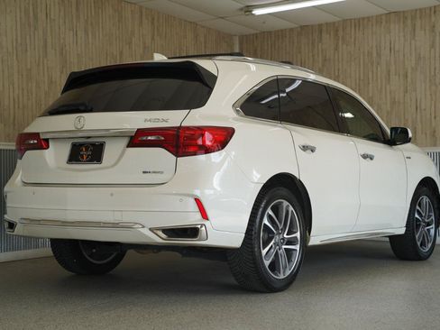 Used 2019 Acura MDX w/ Advance Package AWD/4WD image 10