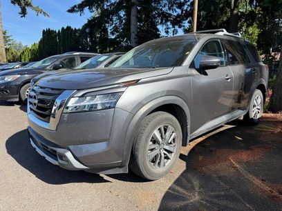 Certified 2024 Nissan Pathfinder SL