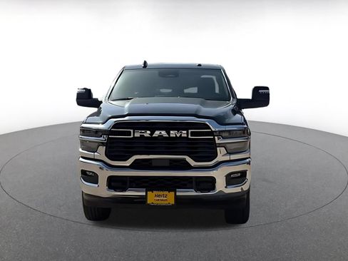Used 2025 RAM 2500 Big Horn AWD/4WD image 4