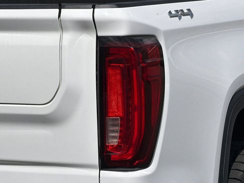 Used 2019 GMC Sierra 1500 SLT AWD/4WD image 48