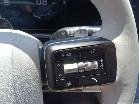 Used 2026 Hyundai Santa Fe SEL FWD image 19