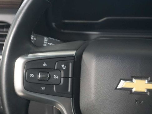Used 2024 Chevrolet Suburban LT image 21