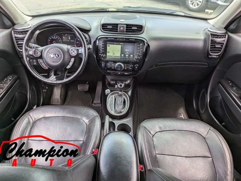Used 2016 Kia Soul ! w/ Premium Package FWD image 18