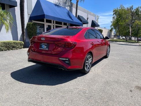 Used 2019 Kia Forte S w/ S Premium Package FWD image 5