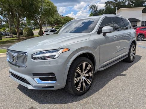 Used 2024 Volvo XC90 T8 Ultimate AWD/4WD image 6