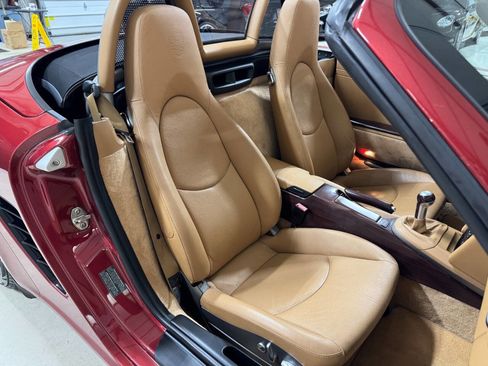 Used 2011 Porsche Boxster image 32