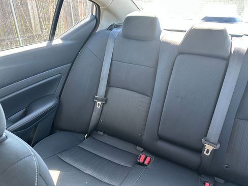 Used 2025 Nissan Altima 2.5 SV image 39