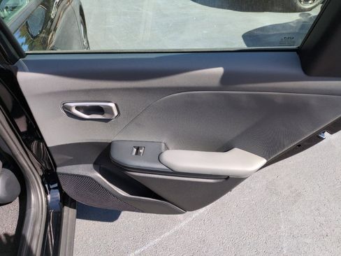 New 2025 Kia K4 FWD image 35