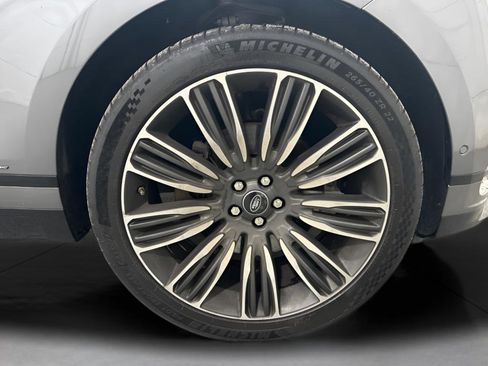 Used 2018 Land Rover Range Rover Velar R-Dynamic HSE image 12