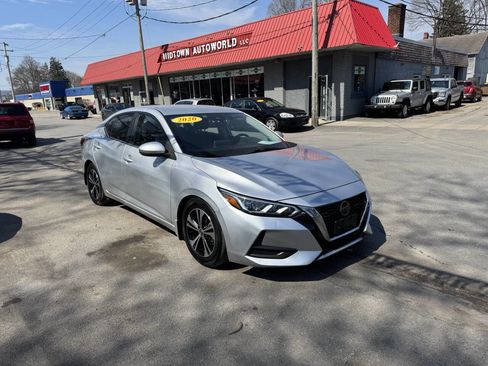 Used 2020 Nissan Sentra SV image 1