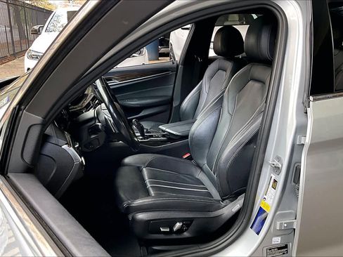 Used 2017 BMW 530i image 7