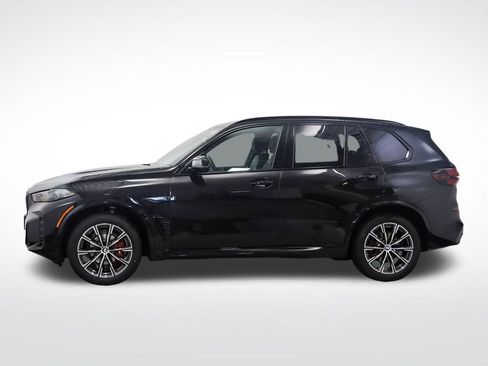 New 2026 BMW X5 xDrive40i w/ M Sport Package AWD/4WD image 2