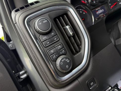 Used 2021 Chevrolet Silverado 1500 LT Trail Boss w/ Bed Protection Package AWD/4WD image 45