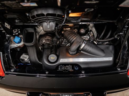 Used 2005 Porsche 911 Carrera S image 13