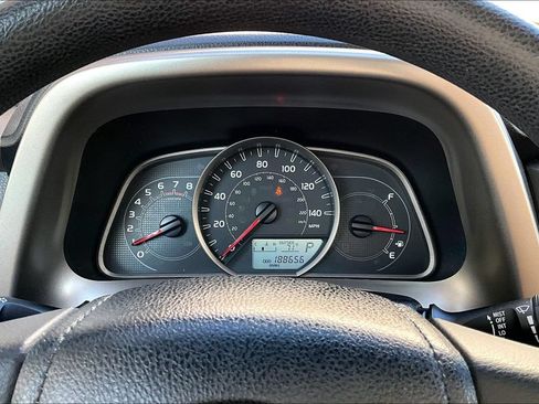 Used 2013 Toyota RAV4 XLE FWD image 2