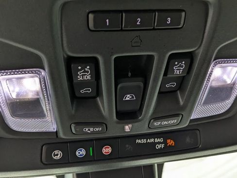 Used 2021 Chevrolet Silverado 3500 High Country image 35