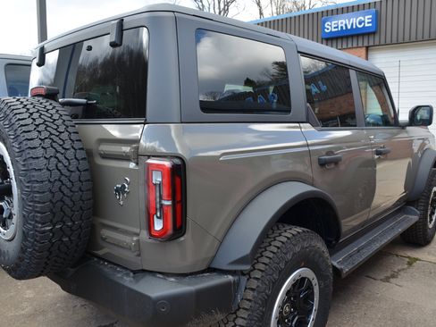 New 2026 Ford Bronco Outer Banks w/ Sasquatch Package AWD/4WD image 4