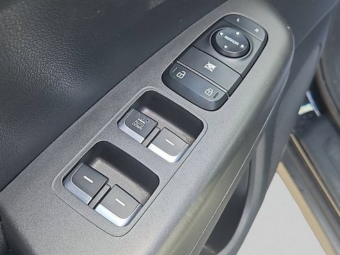 Used 2020 Kia Sportage LX AWD/4WD image 21