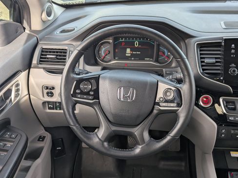 Used 2019 Honda Pilot Elite image 19
