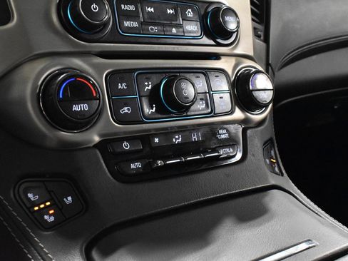 Used 2020 GMC Yukon XL Denali w/ Denali Ultimate Black Edition image 21