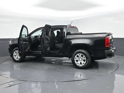 Used 2018 Chevrolet Colorado LT AWD/4WD image 64