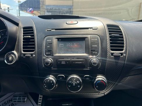 Used 2015 Kia Forte SX w/ SX Premium Package image 16