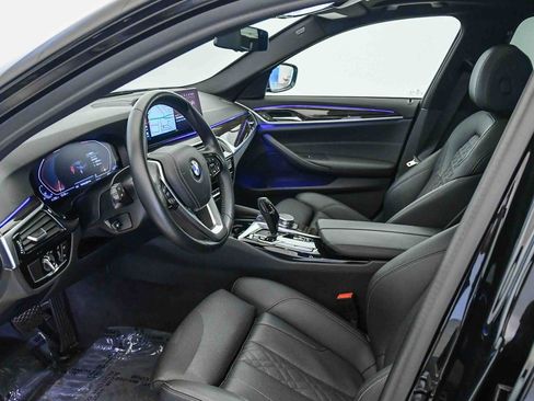 Certified 2022 BMW 530i w/ Convenience Package image 19