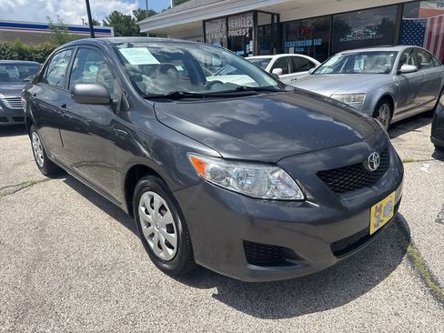 Used 2010 Toyota Corolla LE FWD image 8