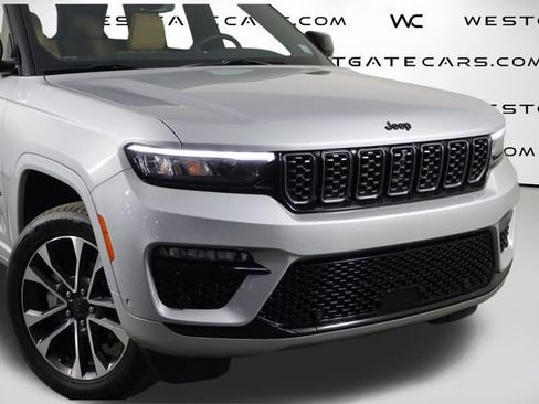 Used 2025 Jeep Grand Cherokee Summit AWD/4WD image 63