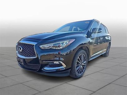Used 2019 INFINITI QX60 Luxe w/ Essential Package