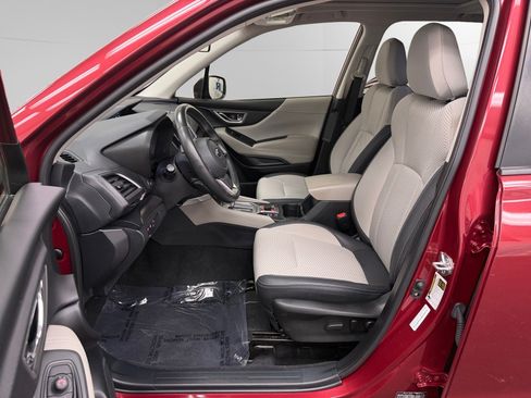 Certified 2023 Subaru Forester Premium AWD/4WD image 9