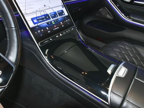 Used 2023 Mercedes-Benz S 580 4MATIC Sedan image 48